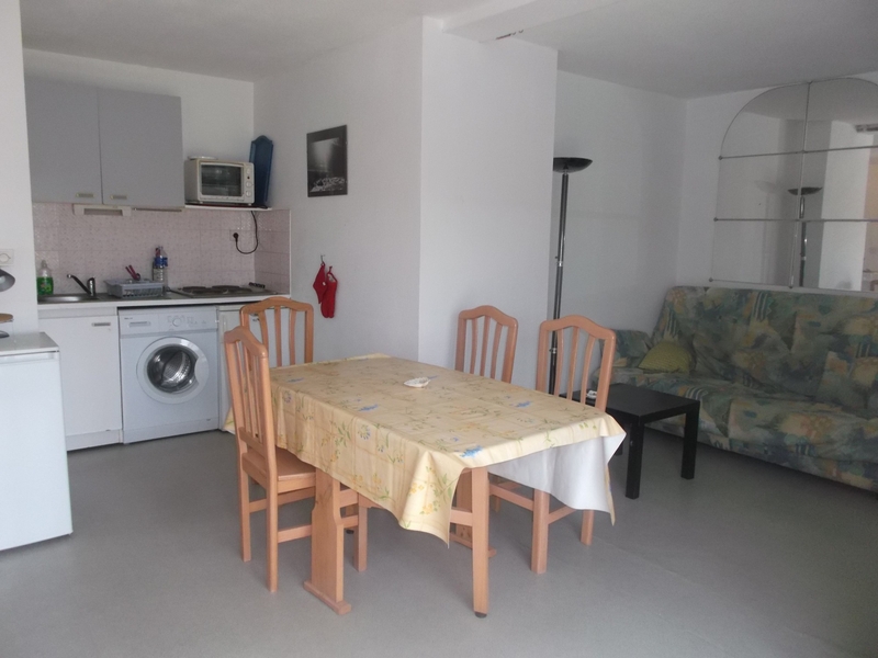 Salle à manger avec kitchenette